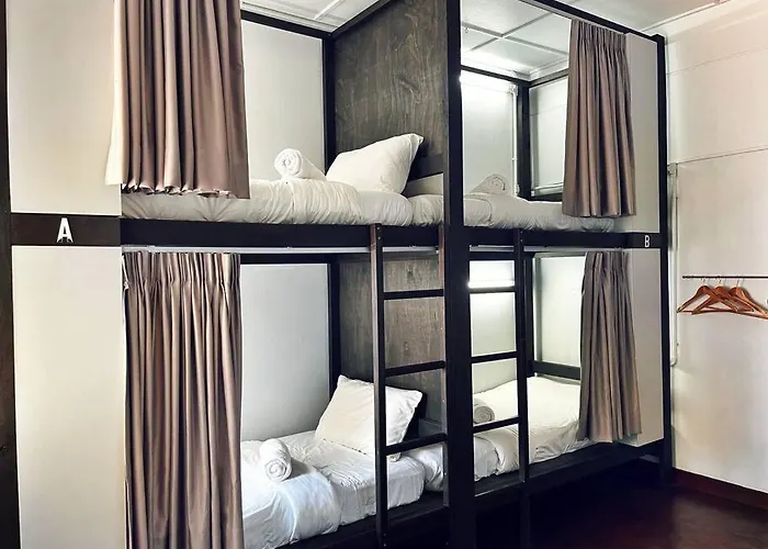 Bunk Puteh Homestay